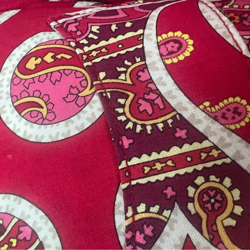 Vera Bradley zipped red tablet case in retired Rosie Posies Pretty pattern